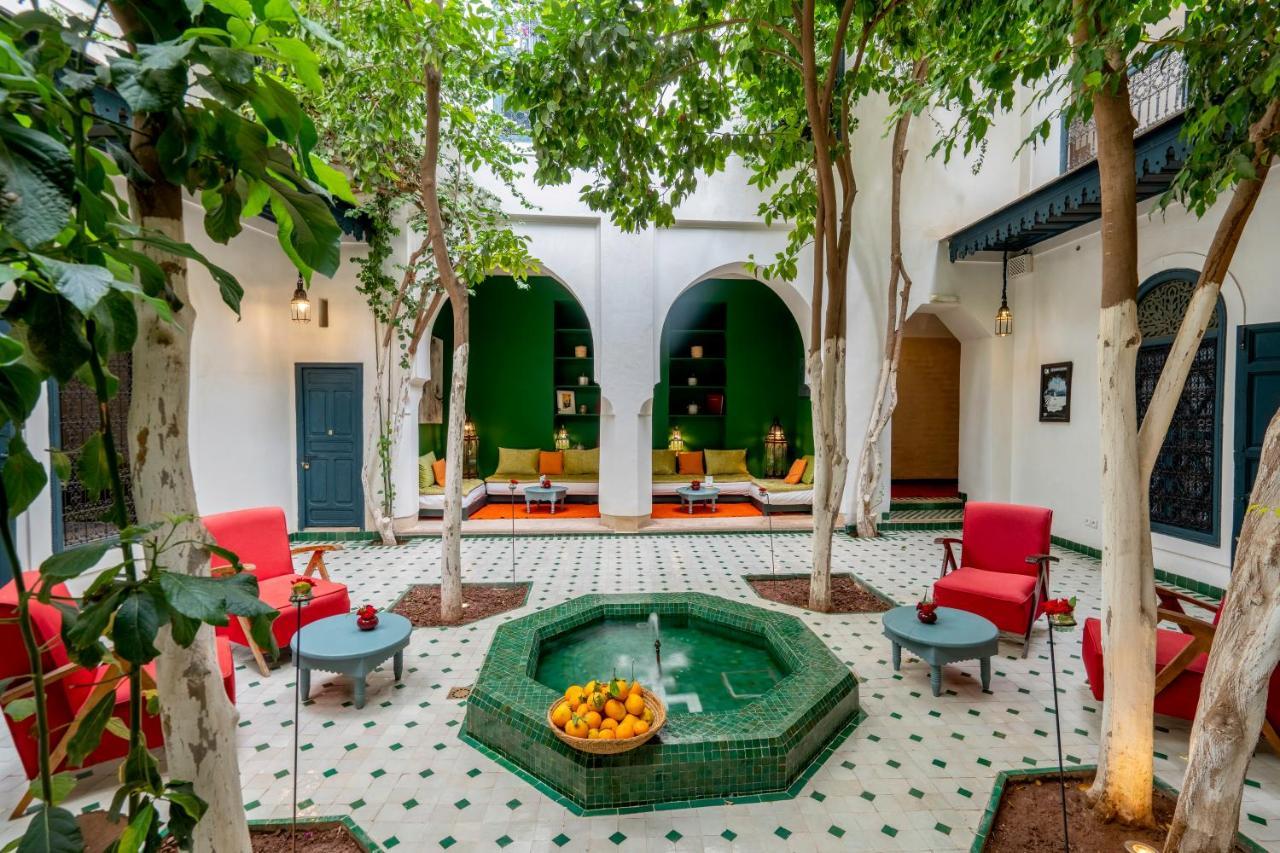 رياض دار سارة رياد 3*